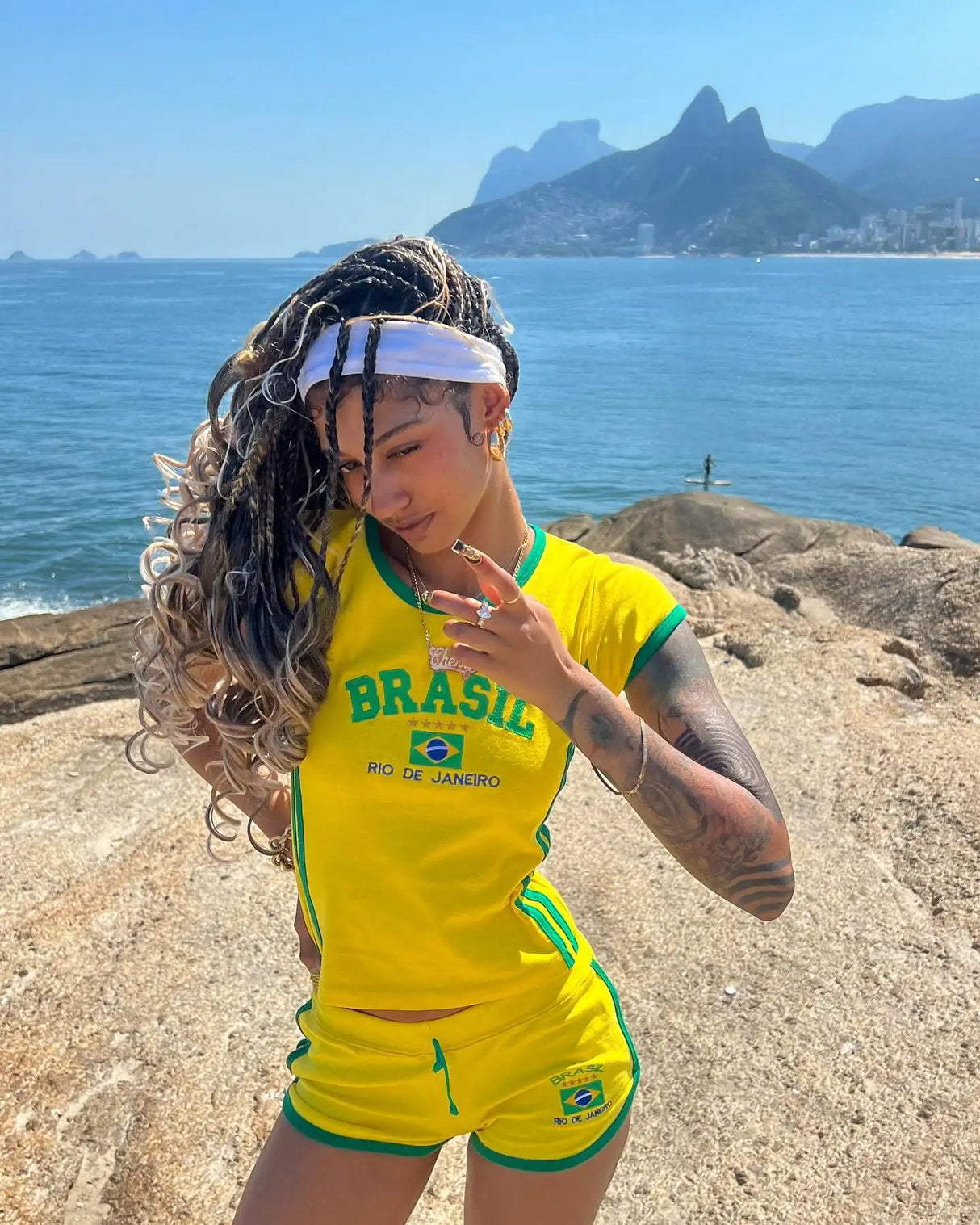 Sb822e2a3f94f4b058c1b224a6587bc21a